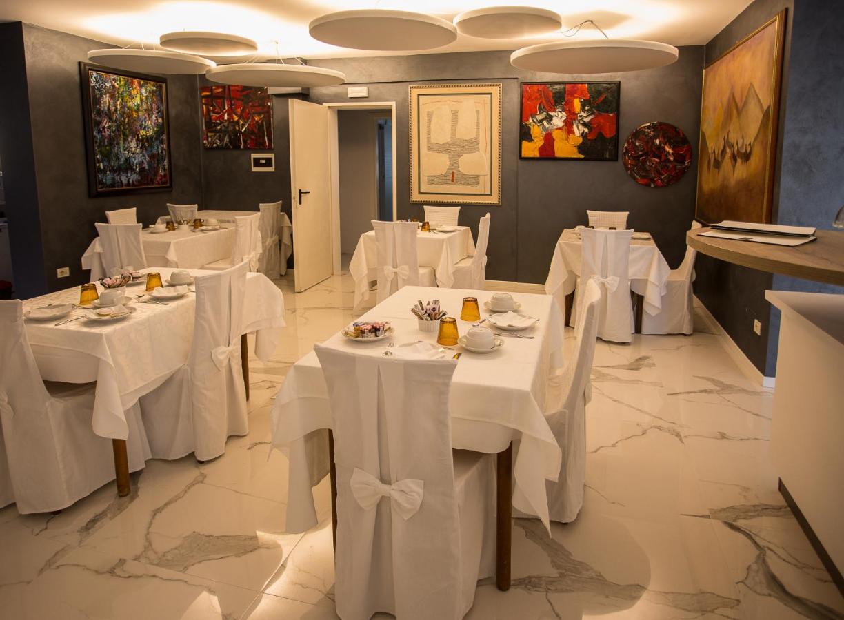 Meuble Tripoli Hotel Градо Екстериор снимка